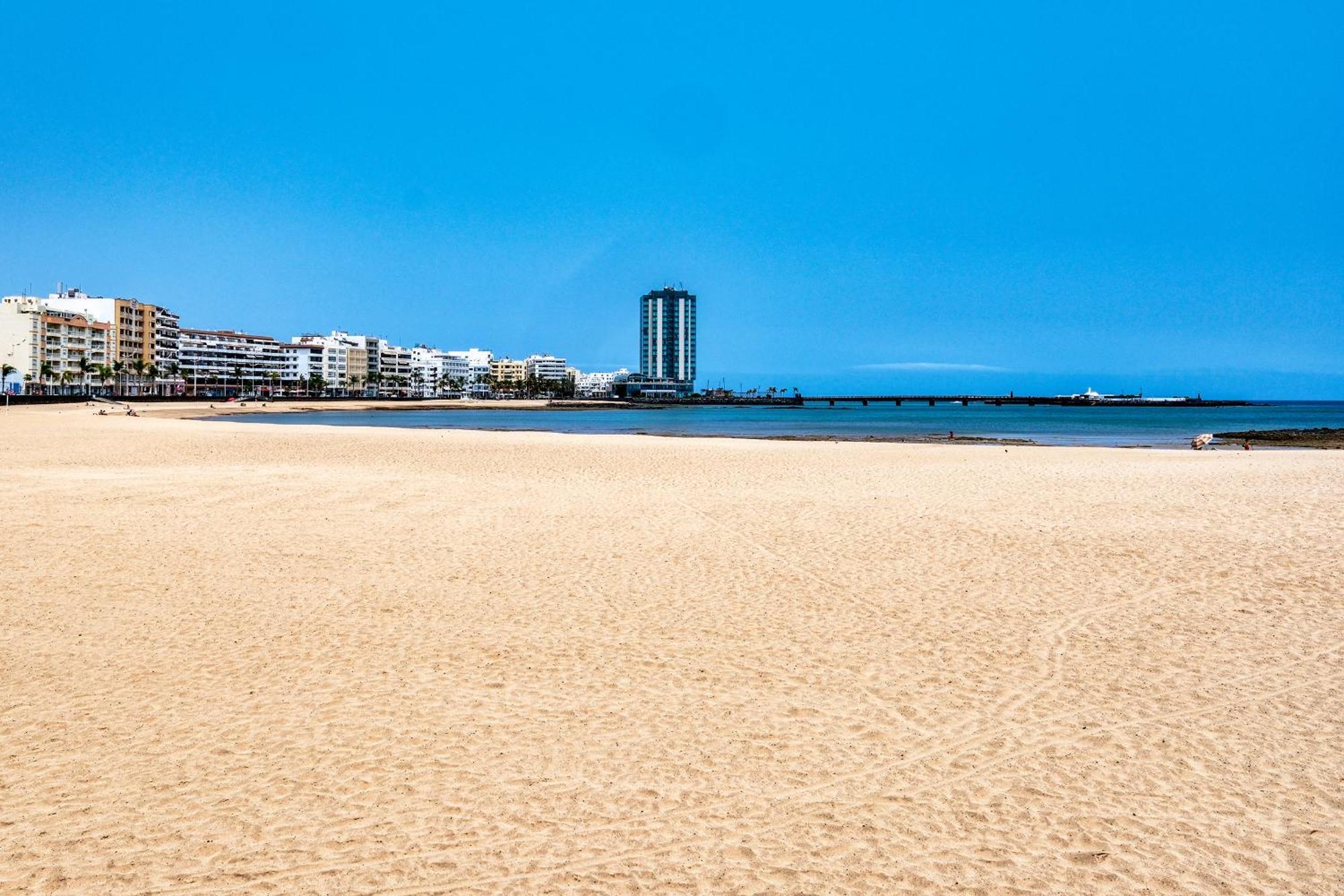 El Reducto Beach-First Line Of The Sea أرّاثيفي المظهر الخارجي الصورة